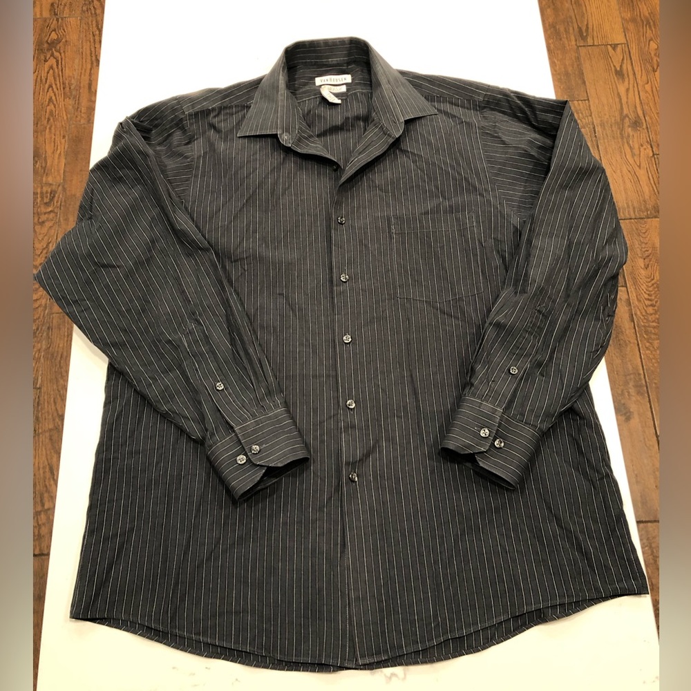 Van Heusen Regular Fit Long Sleeve Dress shirt Mens size XL